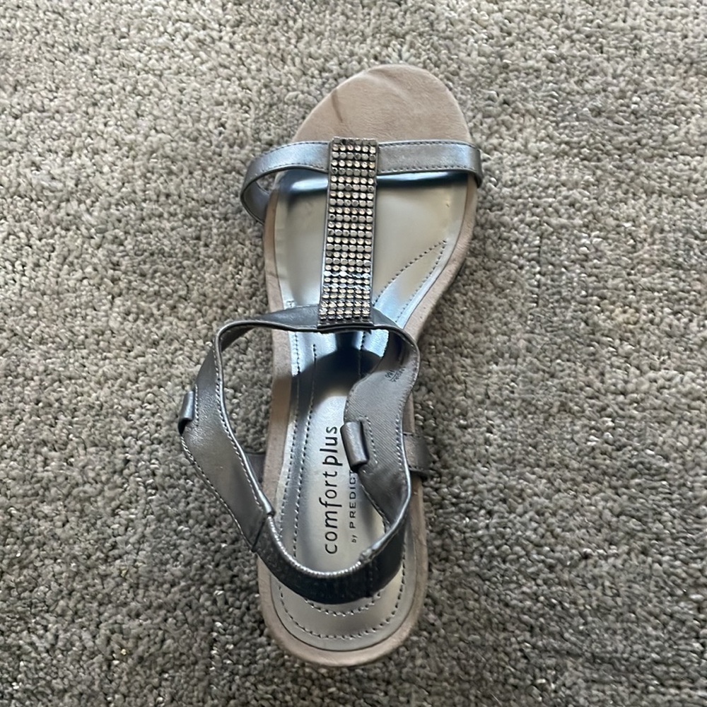 Sandals - Picture 2 of 5
